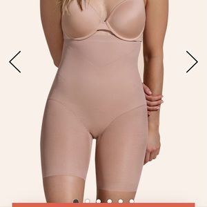 HoneyLove SuperPower Short Sand Medium